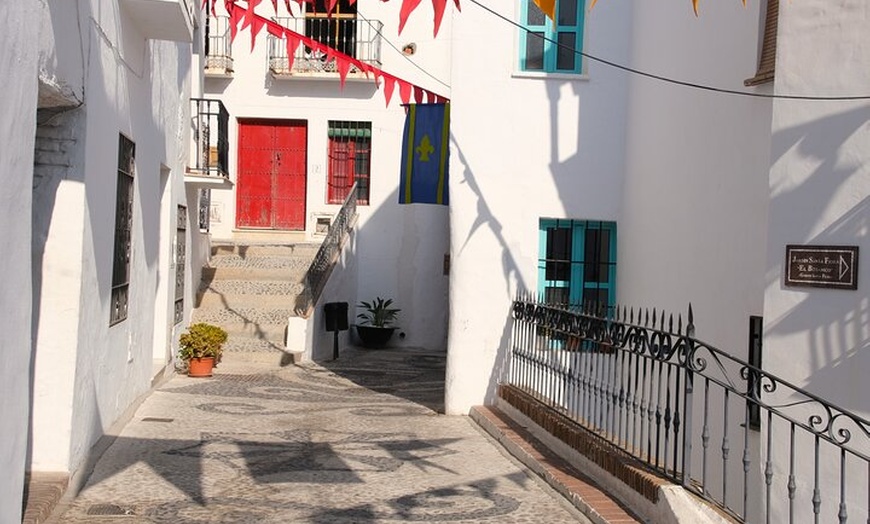 Image 10: Tour semiprivado a Frigiliana y The Lost Village con almuerzo incluido