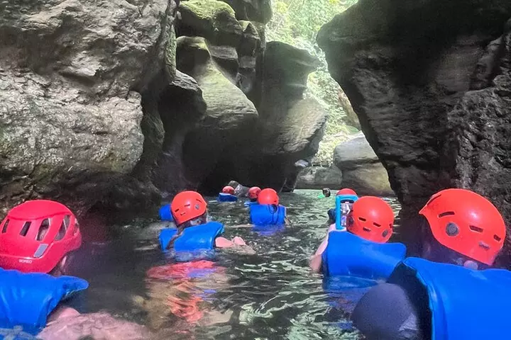 Adventure Half Day Explore Cueva Charco Azul and Cueva Arenales