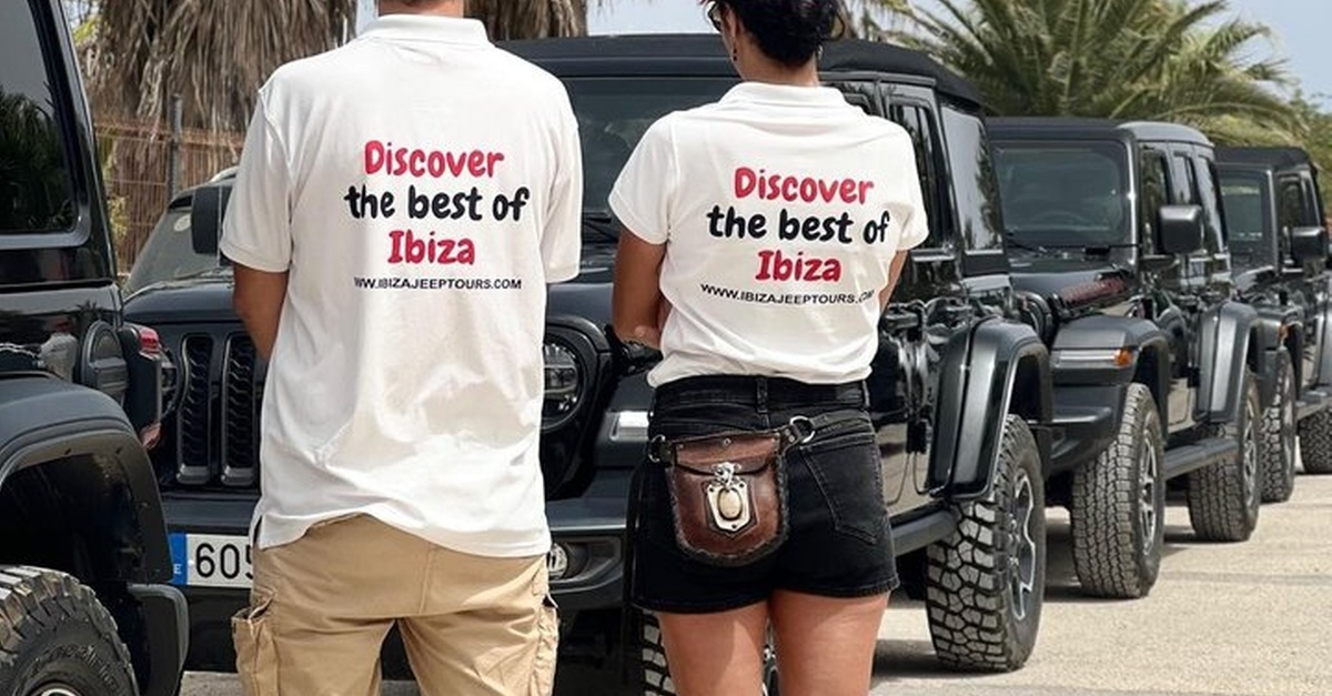 Tour en jeep por playas ocultas de Ibiza con snorkeling y cuevas