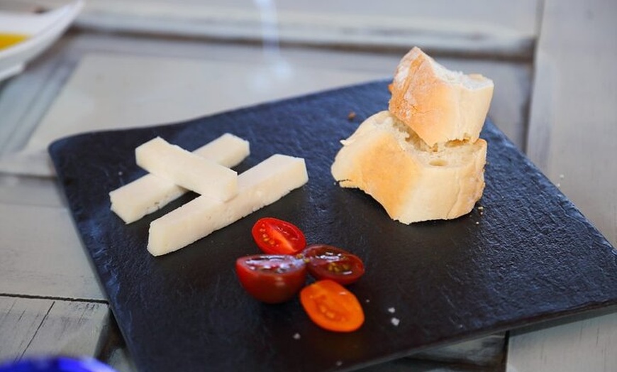 Image 3: Granjera o Granjero por un Día con Degustación