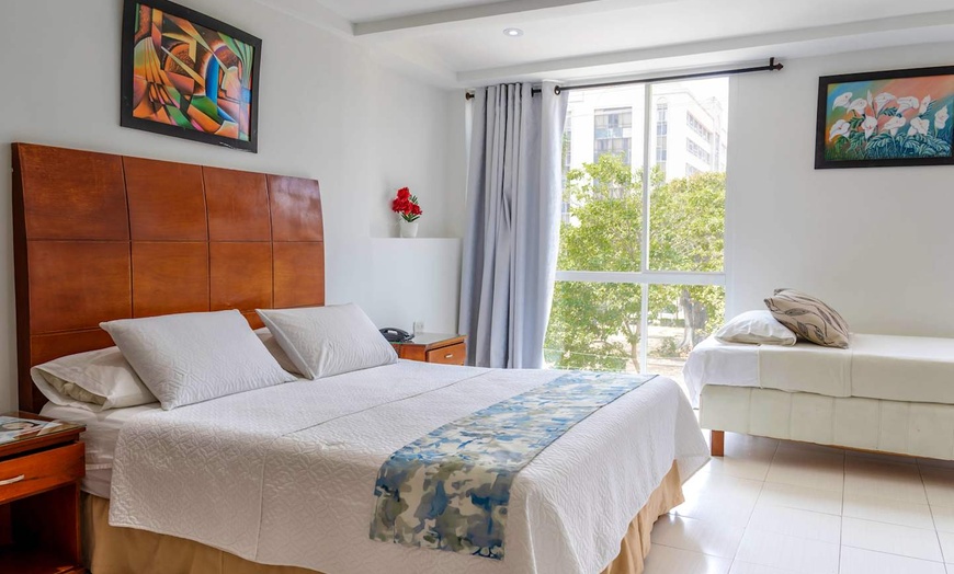 Image 5: ✈ COLOMBIA | Bocagrande - Coral Reef 3*, 5 notti - Piscina esterna