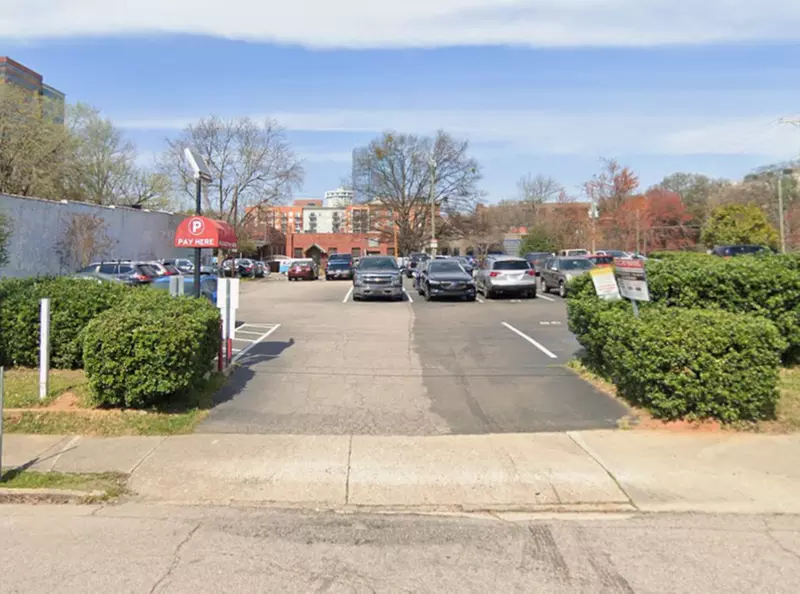 Parking at Dawson Street Lot