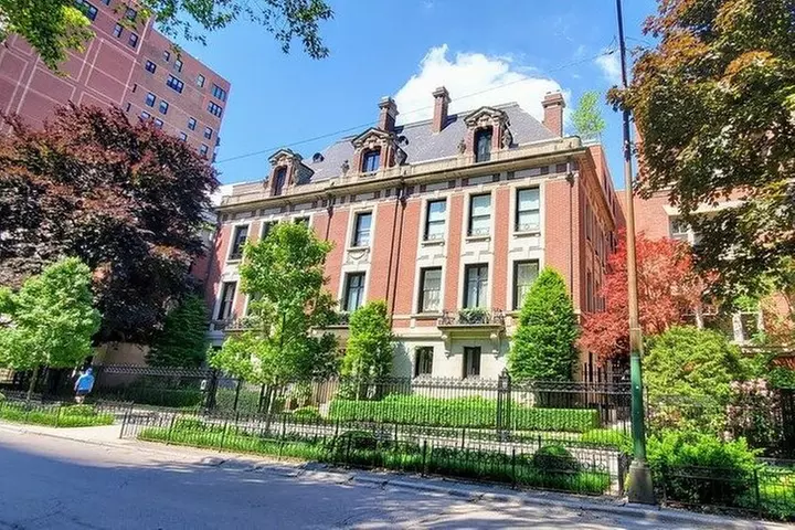Bike Tour of Chicago's Lakefront Neighborhoods