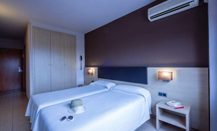 Image 3: ✈ COSTA DORADA | Salou - Hotel California Garden 3* - Idéal famille