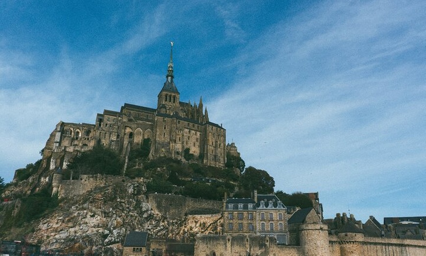 Image 8: Mont Saint-Michel Visite Guidée du Village et de l'Abbaye