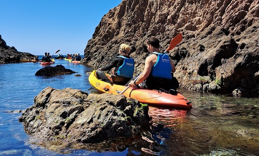Image 3: Cabo de Gata : Tour en kayak y snorkel cara completa + fotos incluidas