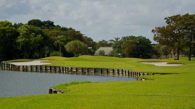 Online Booking - Round of Golf at Woodmont Country Club