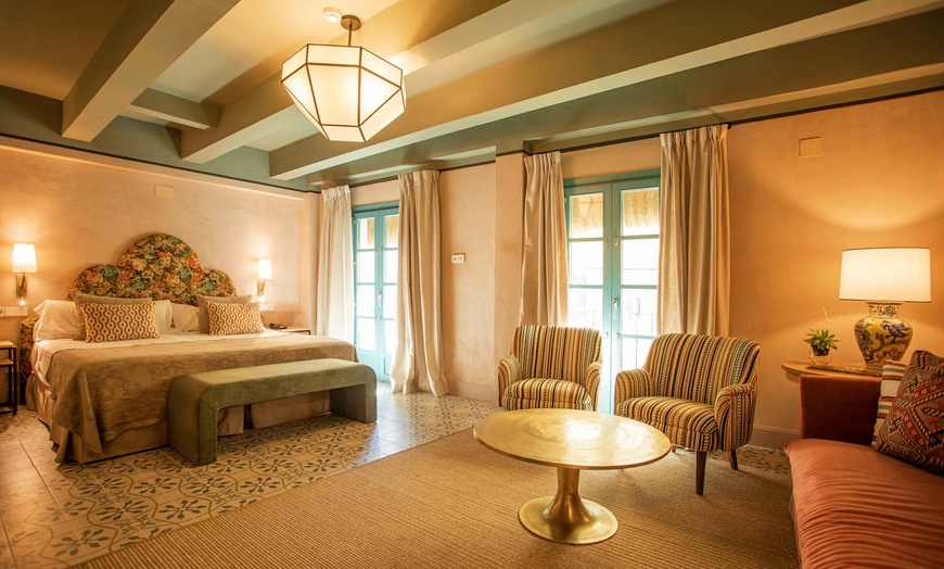 Image 2: ✈ SPAIN | Seville - Hospes Las Casas del Rey de Baeza 4*, 2 nights ...