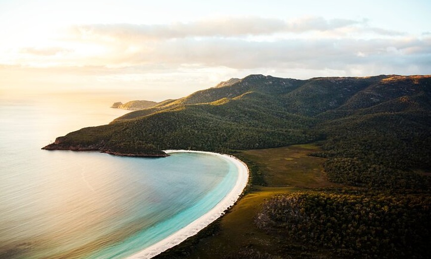 Image 10: A Day in Wineglass Bay - Launceston to Hobart