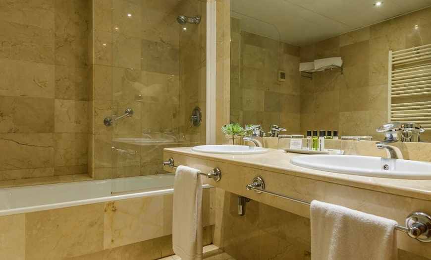 Image 7: ✈ ESPAGNE | Barcelone - Mariano Cubi Aparthotel Barcelona 4* - Cent...