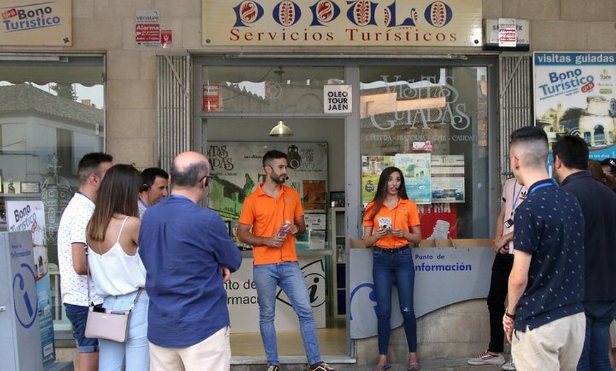 Image 2: Tour Por Baeza con Entrada a la Catedral