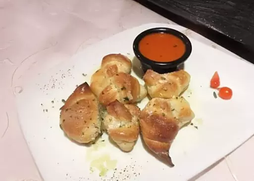 5% Cash Back at Anna's Italian Restaurant & P...