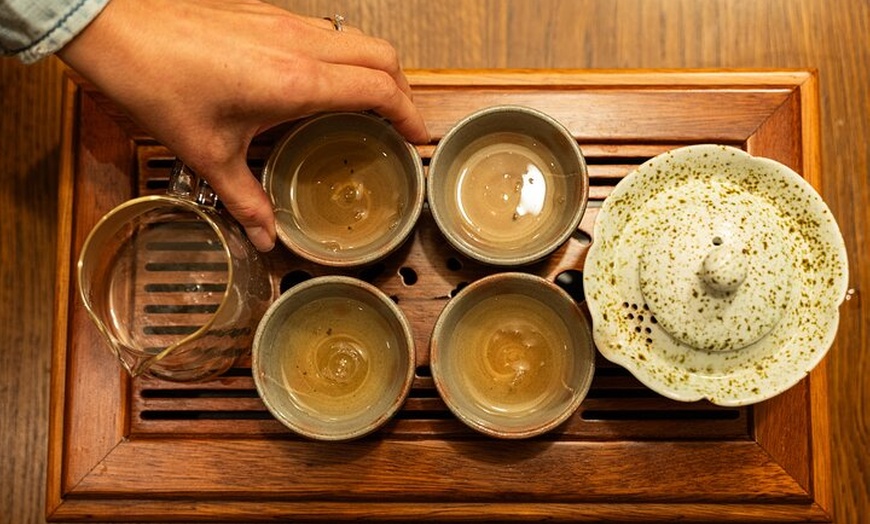 Image 2: Atelier d'aquarelle cinématographique et expérience thé au Boma Café