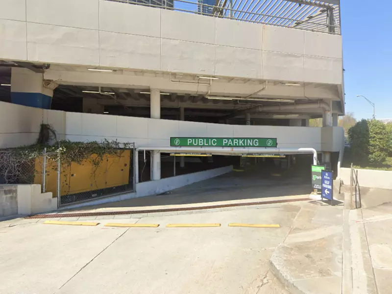 Parking at Hilton Atlanta Garage