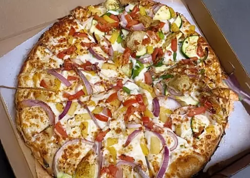 5% Cash Back at Straw Hat Pizza