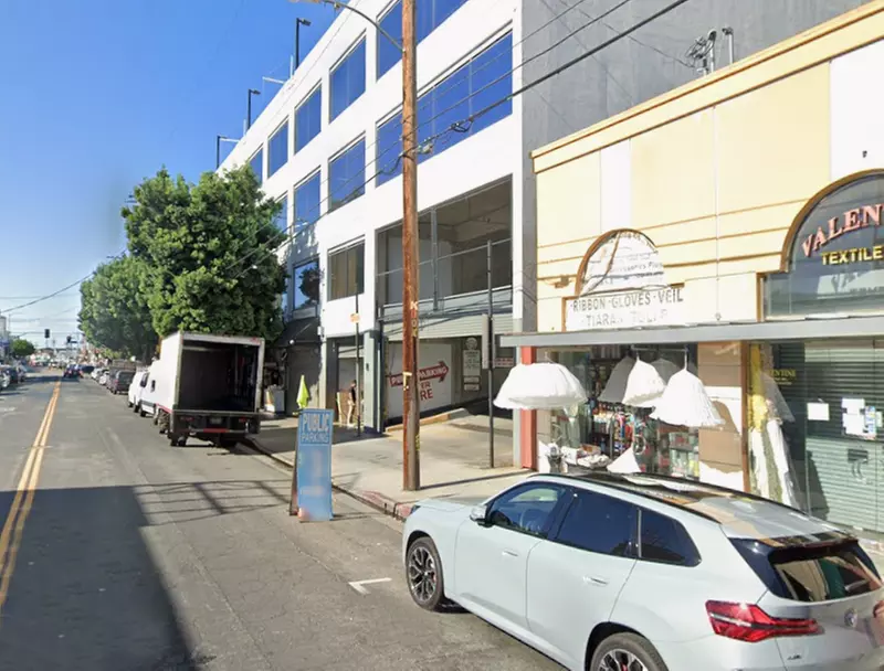 Parking at 305 E. 9th St. Lot