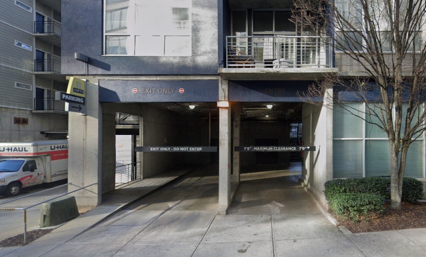 Image 2: Parking at 1016 Lofts Garage