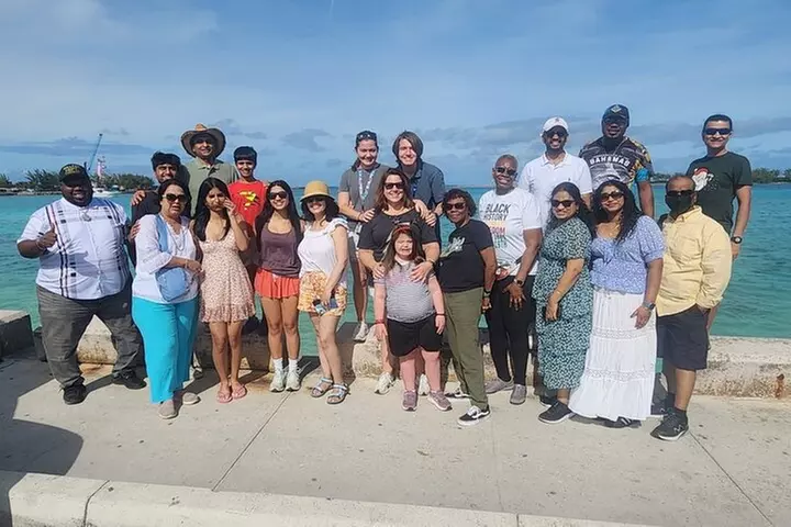 Nassau's Half Day Bus City Tour: Guided Tour with Free Samples - Primary Image