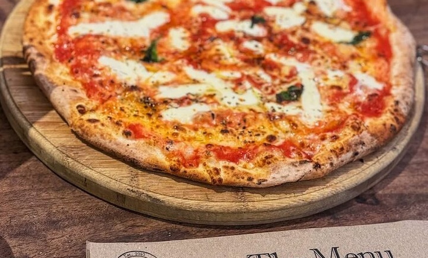 Image 7: Ballarat Foodie and Gin Distillery Tour