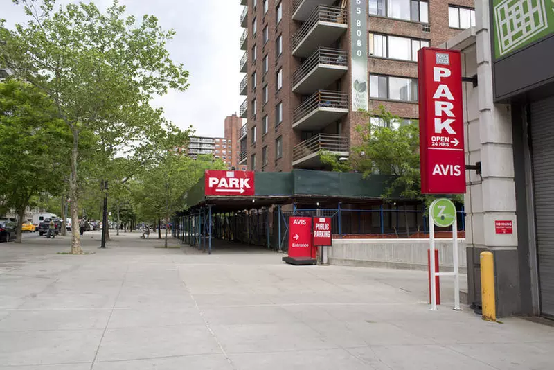 Parking at Quik Park - 808 Garage