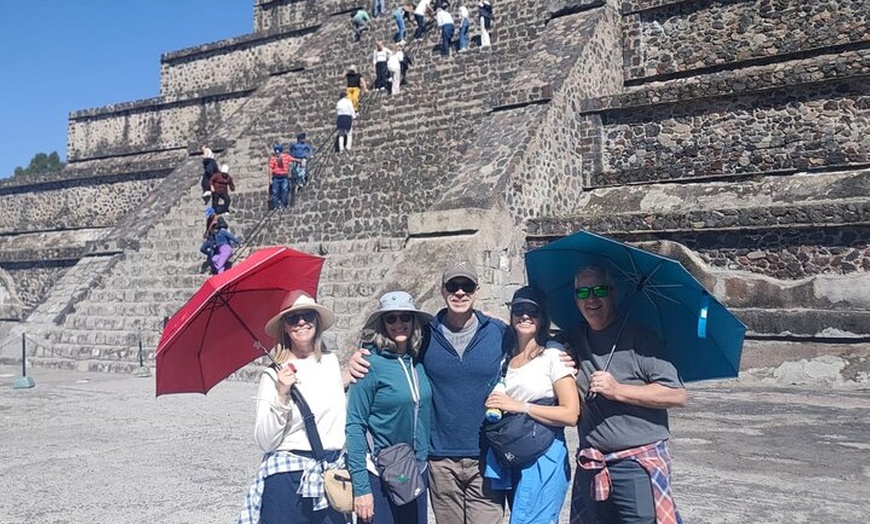Image 5: Exclusive Teotihuacán Pyramids, Cave & Hot Air Balloon Ride