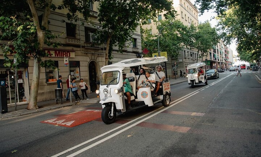 Image 14: Tour Oficial Tuk Tuk BCN l Barcelona 3 Horas