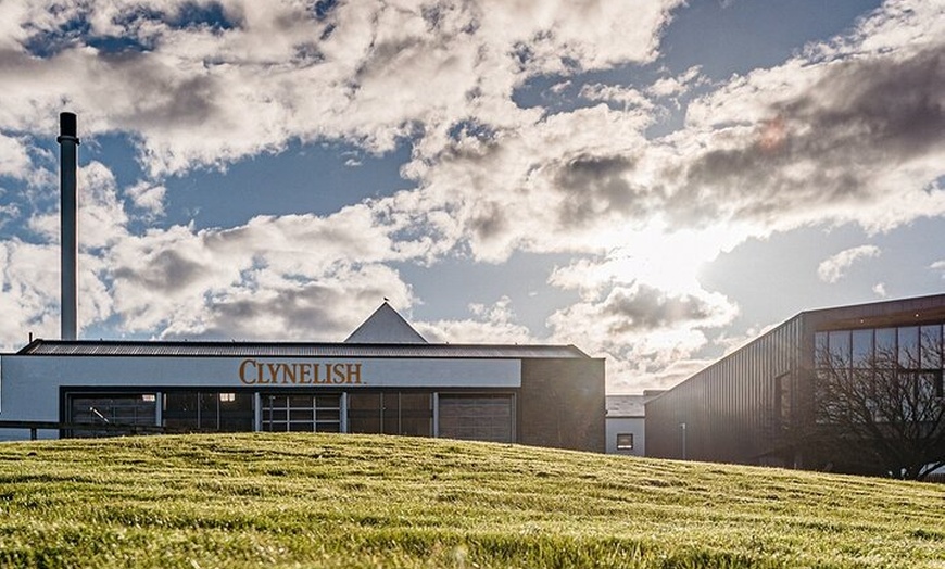 Image 2: North Whisky Tour: To Highland Malt Whisky Trail +Dunrobin Castle