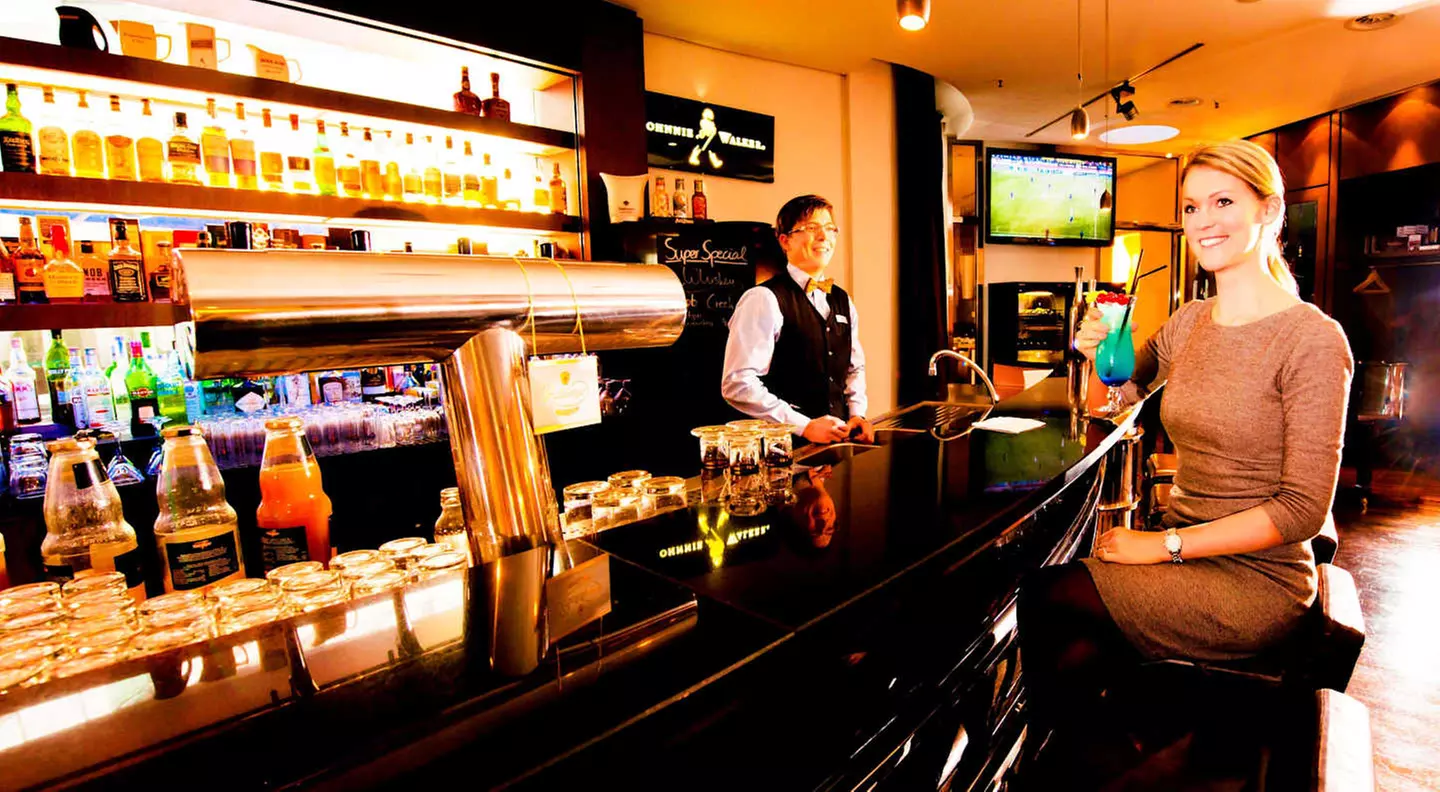 ✈ DEUTSCHLAND | Köln - Dorint Hotel An der Messe Köln 4*, 2 Nächte ...