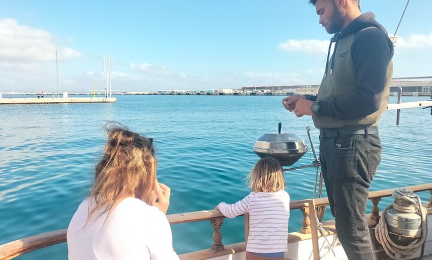 Image 21: Plan Familiar y un Día a Bordo con una Familia Navegante