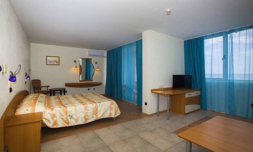 Image 8: ✈ BURGAS | Elenite - Hotel Royal Bay 4*