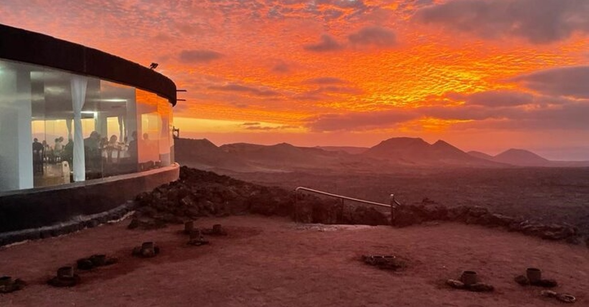 Experiencia nocturna y cena volcánica en Timanfaya, Las Palmas