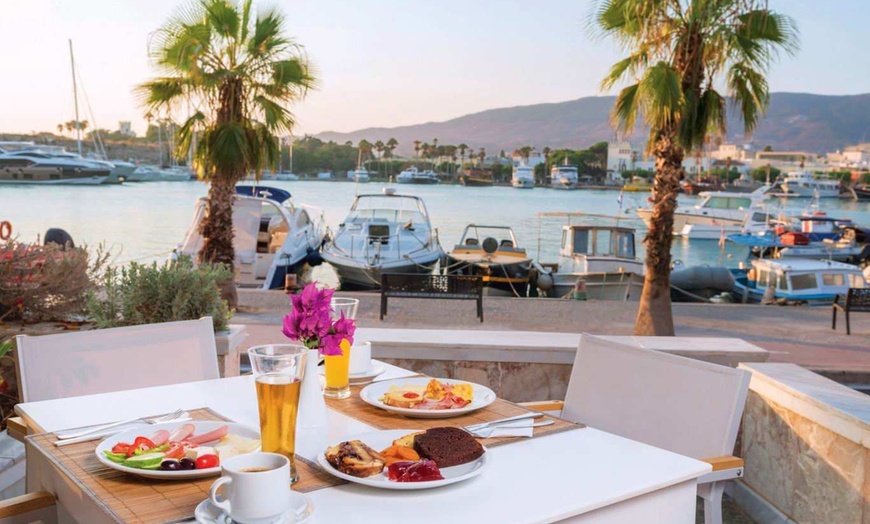 Image 9: ✈ KOS | Kos City - Kosta Palace 4*, 3 nights - Seafront