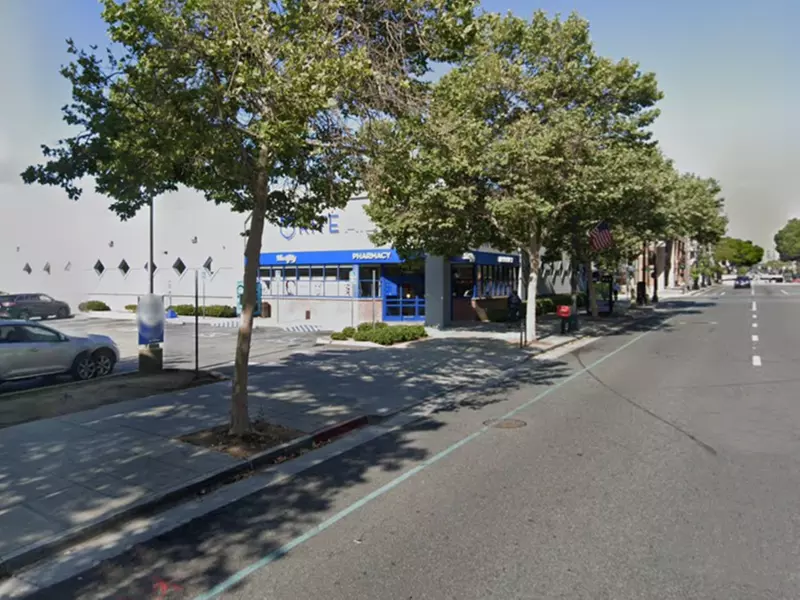 Parking at 1038 E. Colorado Blvd. Lot