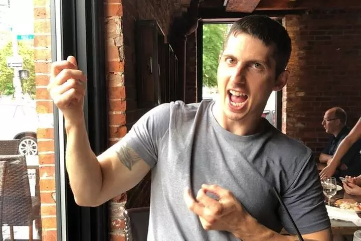 Scavenger Hunt in Green Bay by Wacky Walks