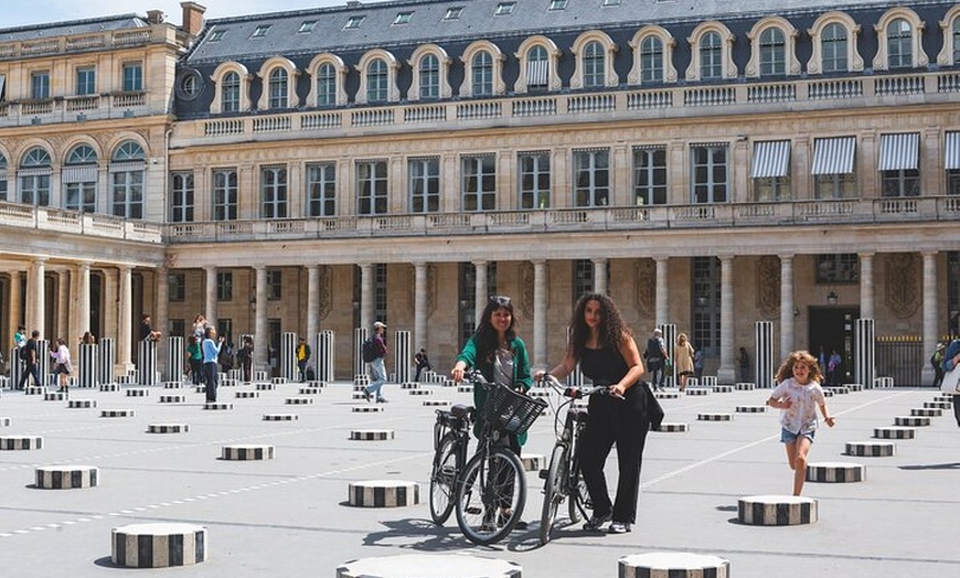 Image 7: Paris Private E-bike tour