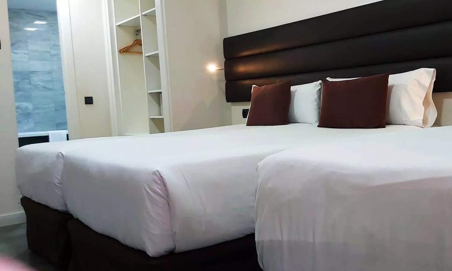 ✈ SPANIEN | Barcelona - BCN Urban Hotels Del Comte 2*, 2 Nächte - C...