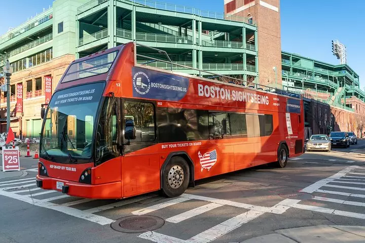 Hop on Hop off Boston and Charlestown Tour