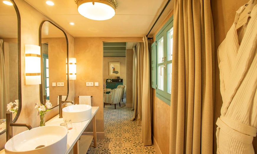 Image 7: ✈ SPAIN | Seville - Hospes Las Casas del Rey de Baeza 4*, 2 nights ...