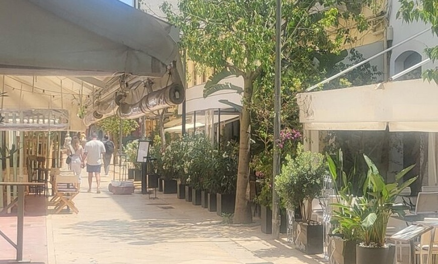 Image 3: Ruta a pie Tour Ibiza Ciudad a Dalt Villa