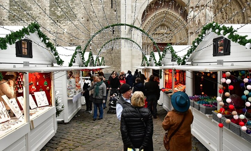 Image 4: Visite de Noël en Normandie : Falaises d'Étretat & Marché de Rouen ...