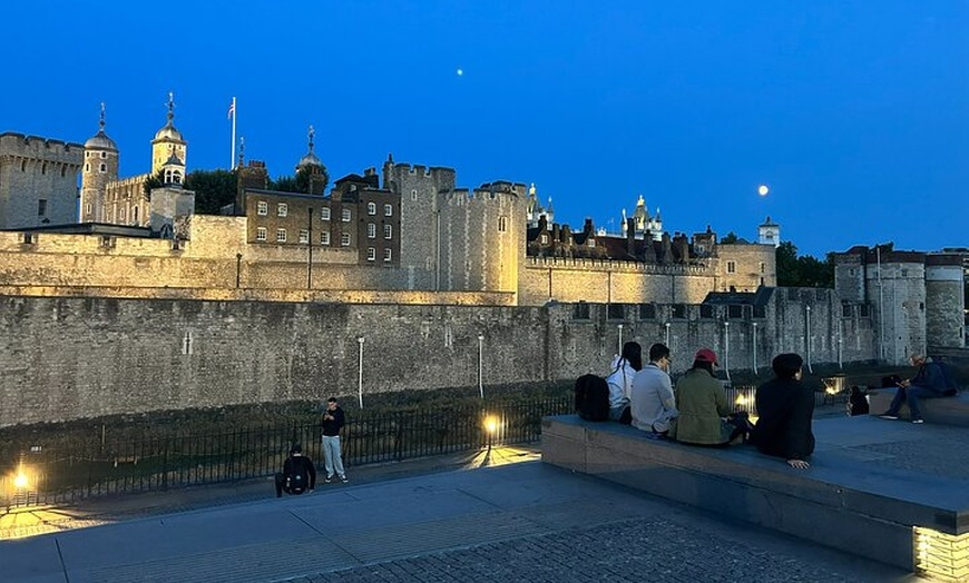 Image 14: London Twilight Walking Tour Lights, Legends and the Thames