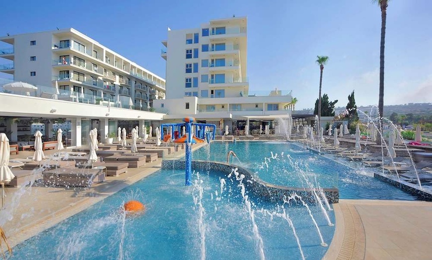 Image 28: ✈ ZYPERN | Ayia Napa - Nelia Beach Hotel 3*, 3 Nächte - Außenpool