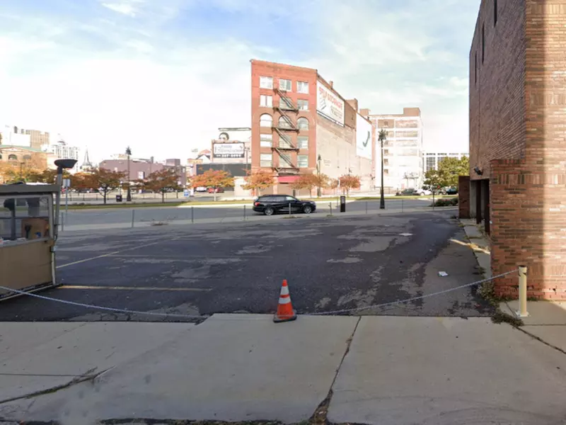 Parking at 1401 Beaubien St. Lot