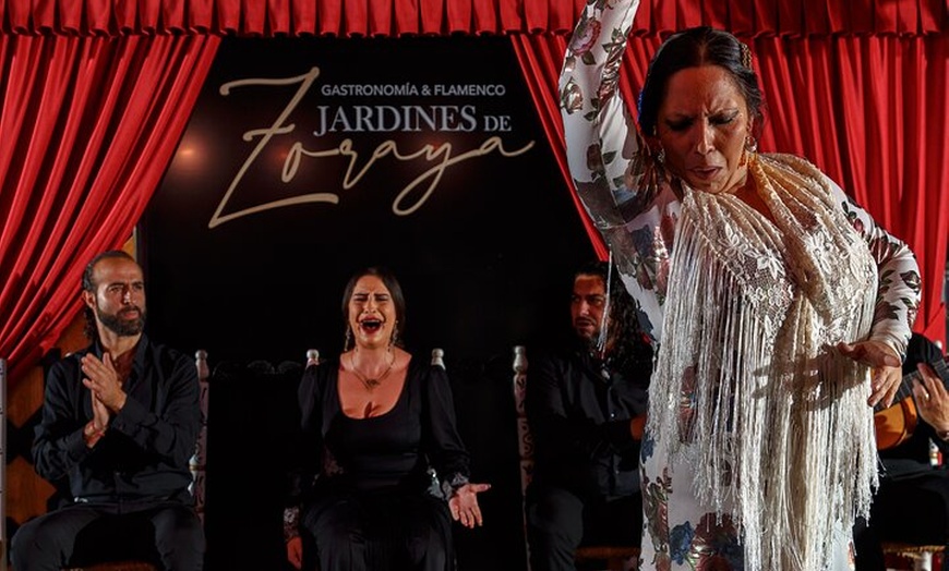 Image 17: Entrada al espectáculo flamenco en el tablao Jardines de Zoraya Gra...