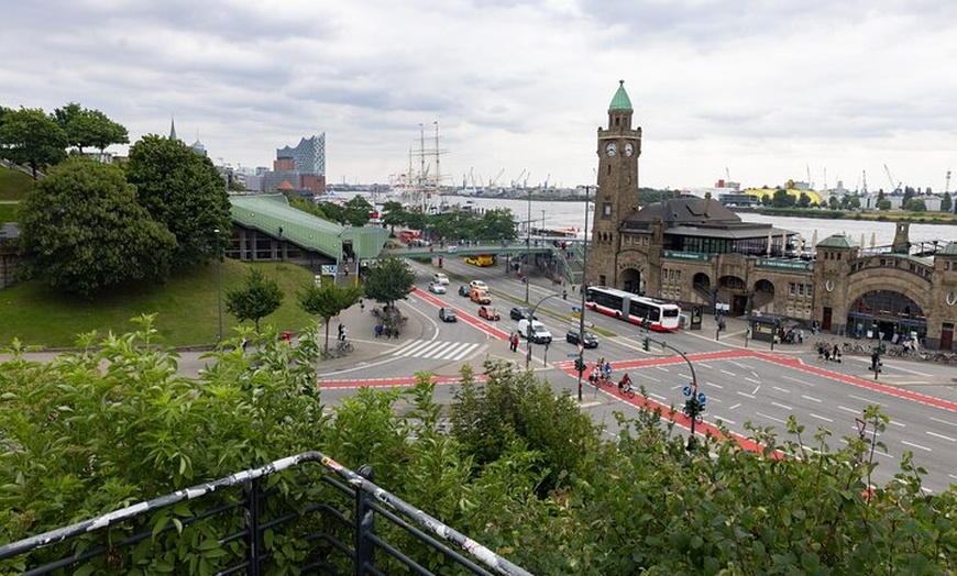 Image 5: Hafenkante Tour - Unterwegs am Wasser