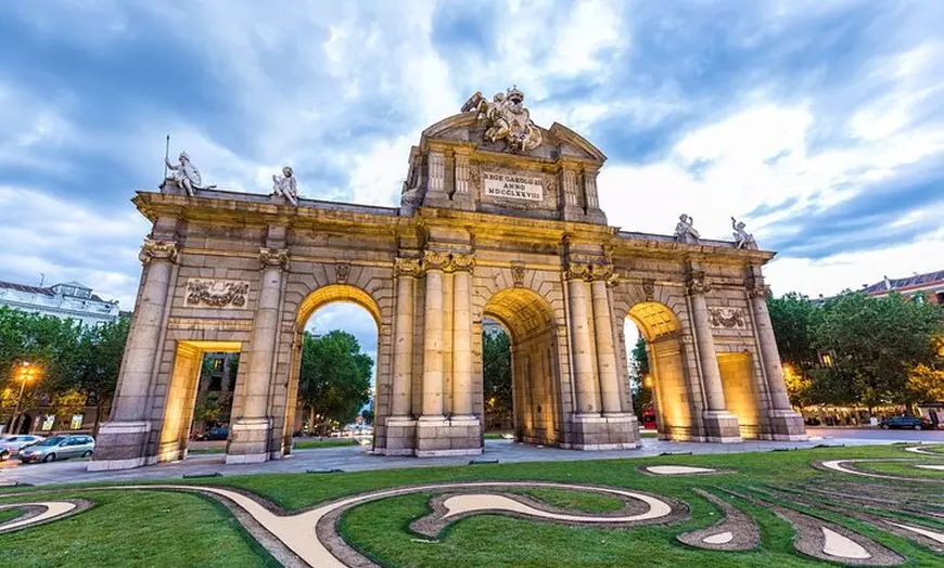 Image 1: Tour Privado Madrid desde Barcelona