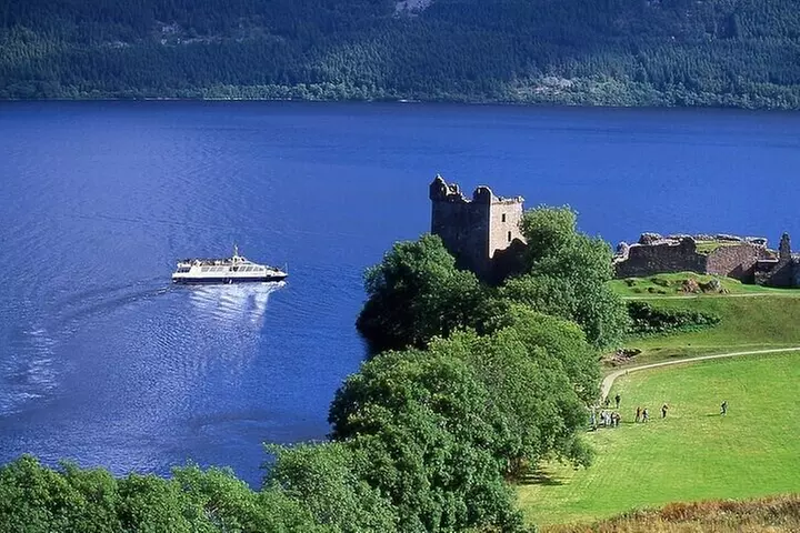 Loch Ness Cruise Including Urquhart Castle and Loch Ness Centre - Primary Image