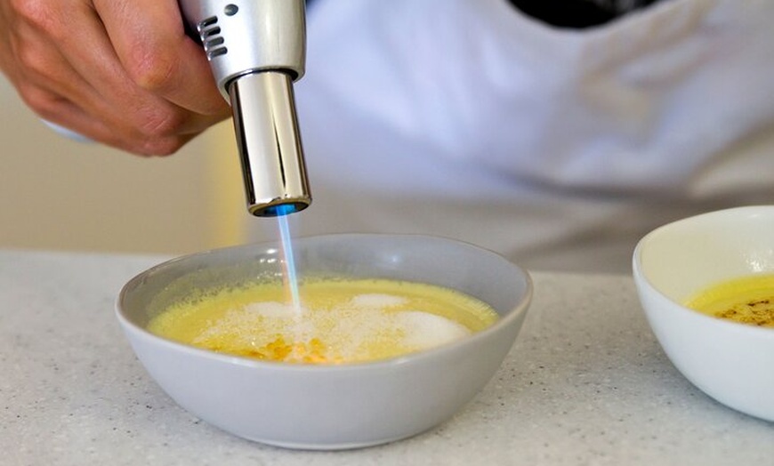 Image 6: Cocinar tres tipos de paella + postre (incluye 4 - comida de curso)