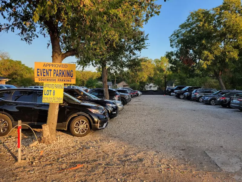 Parking at 3608 S. Fitzhugh Ave. Lot