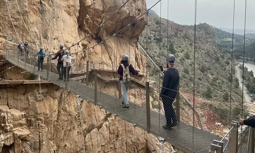 Image 5: Desde Málaga: Bus Ida/Vuelta Caminito del Rey + Tour Guía Oficial